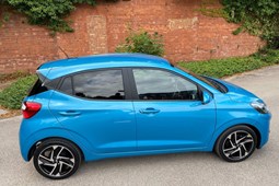 Hyundai i10 Hatchback (20 on) Premium 1.0 MPi 67PS AMT auto 5d For Sale - Cotswolds Cars and Commercials Ltd, Coventry