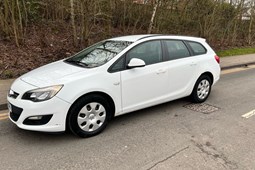 Vauxhall Astra Sports Tourer (10-15) 1.7 CDTi 16V ecoFLEX Exclusiv (130bhp) (Start Stop) 5d For Sale - Pitt Stop Cars Vans Delivered, Coventry