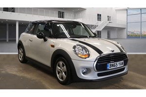 MINI Hatchback (14-24) 1.5 Cooper Hatchback 3d Auto For Sale - Gold Cars Ltd, Evesham