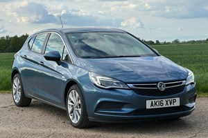 Vauxhall Astra Hatchback (15-21) 1.4T 16V Energy 5d For Sale - Hitchin Motor Sales Ltd, Hitchins