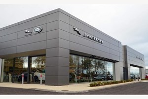 Land Rover Discovery Sport (15 on) 2.0 D165 Urban Edition 5dr Auto [5 Seat] For Sale - Pentland Land Rover Dundee, Dundee