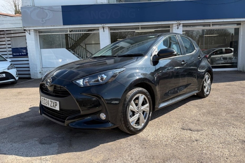 Toyota Yaris (20 on) 1.5 Hybrid Icon CVT 5d For Sale - CSG Motor Company Ltd, Chalfont St Giles