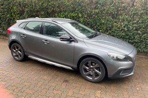 Volvo V40 Cross Country (13-19) D3 Cross Country SE 5d Geartronic For Sale - Cowbridge Road Motor Company, Cardiff