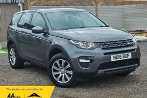 Land Rover Discovery Sport (15 on) 2.0 TD4 (180bhp) SE Tech 5d Auto For Sale - B&F Cars Northampton, Northampton