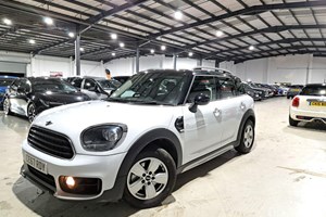 MINI Countryman SUV (17-24) Cooper auto 5d For Sale - Wembley Prestige Cars, Watford