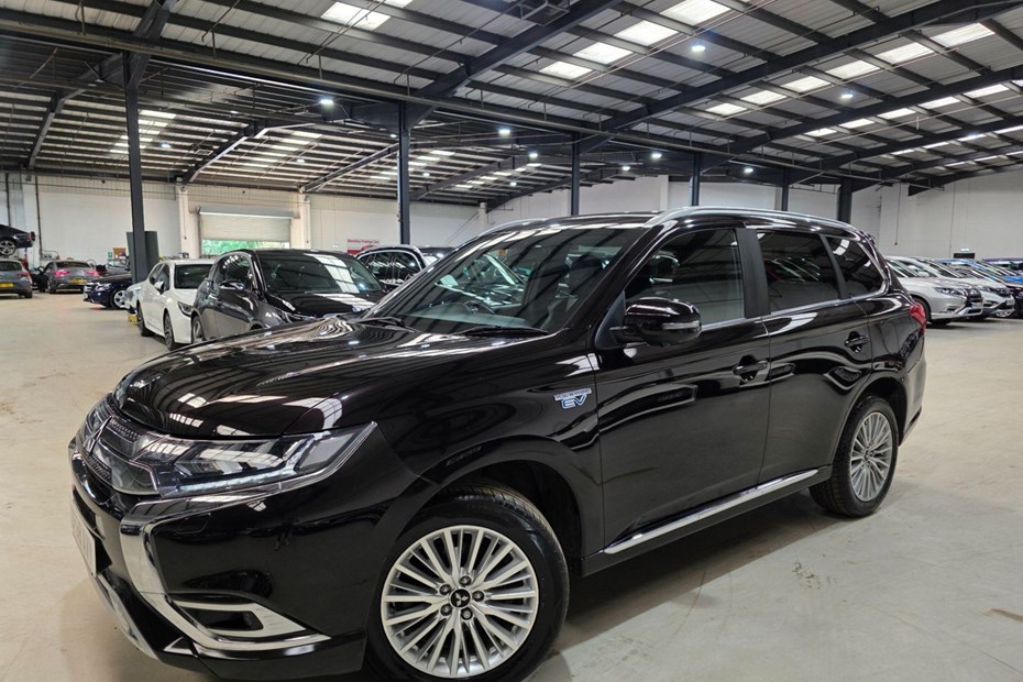 Mitsubishi Outlander (12-21) 4H PHEV 4WD auto 5d For Sale - Wembley Prestige Cars, Watford