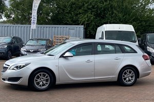 Vauxhall Insignia Sports Tourer (09-17) 2.0 CDTi (140bhp) ecoFLEX Design Nav 5d For Sale - Brooklands Cars, Corby