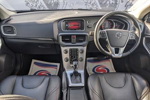 Volvo V40 Cross Country (13-19) T3 (152bhp) Cross Country Pro 5d Geartronic For Sale - Spencers Car Sales, Rackheath