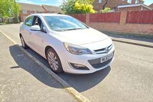 Vauxhall Astra Hatchback (09-15) 1.6i 16V Elite 5d For Sale - AC CARS, Leicester
