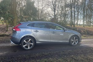 Volvo V40 Hatchback (12-19) D4 (190bhp) R DESIGN Nav 5d For Sale - UK Cars 4 Less, Stafford