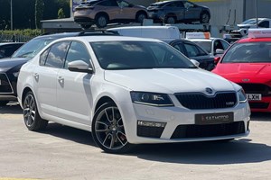 Skoda Octavia vRS (13-17) 2.0 TDI CR vRS Hatchback 5d For Sale - S AND T MOTOR CO LTD, Gateshead