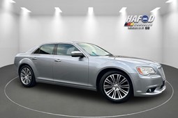 Chrysler 300C Saloon (12-15) 3.0 V6 CRD Executive 4d Auto For Sale - Hafod Car Sales, Hafod