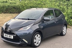 Toyota Aygo (14-22) 1.0 VVT-i X-Play MMT 5d For Sale - Hammond Cars Ipswich, Ipswich
