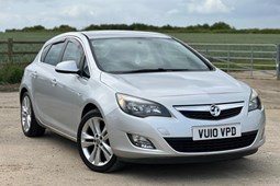 Vauxhall Astra Hatchback (09-15) 1.4T 16V SRi (140bhp) 5d For Sale - Affordable Cars, Bedford