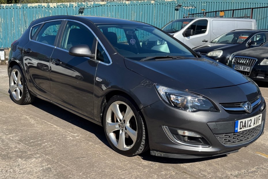 Vauxhall Astra Hatchback (09-15) 2.0 CDTi 16V ecoFLEX SRi (165bhp) 5d For Sale - BUDGET CARS (NW) LTD, Manchester