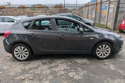 Vauxhall Astra Hatchback (09-15) 1.6i 16V Exclusiv (06/12-) 5d For Sale - MH Car Sales, Coatbridge