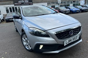 Volvo V40 Cross Country (13-19) D2 Cross Country Lux Nav 5d Powershift For Sale - A&A Auto Sales, Oundle Peterborough