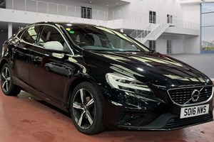 Volvo V40 Hatchback (12-19) D2 (120bhp) R Design 5d For Sale - Bedford Car Centre, Bedford