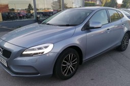 Volvo V40 Hatchback (12-19) T2 (122bhp) Momentum Nav Plus 5d Geartronic For Sale - Liberty Green Cars, Fareham