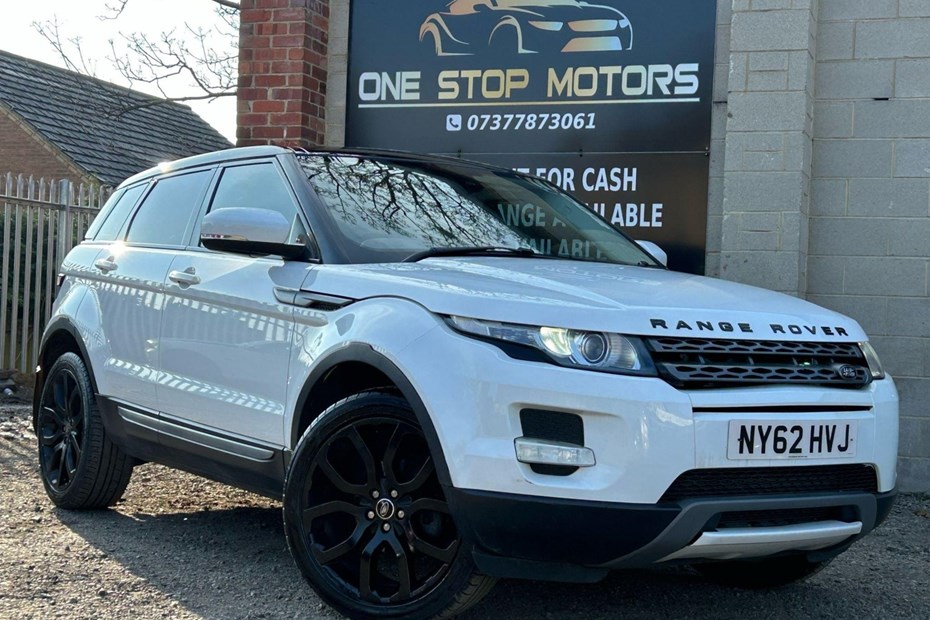 Land Rover Range Rover Evoque (11-19) 2.2 SD4 Pure Hatchback 5d Auto For Sale - One Stop Motors Dewsbury, Heckmondwike