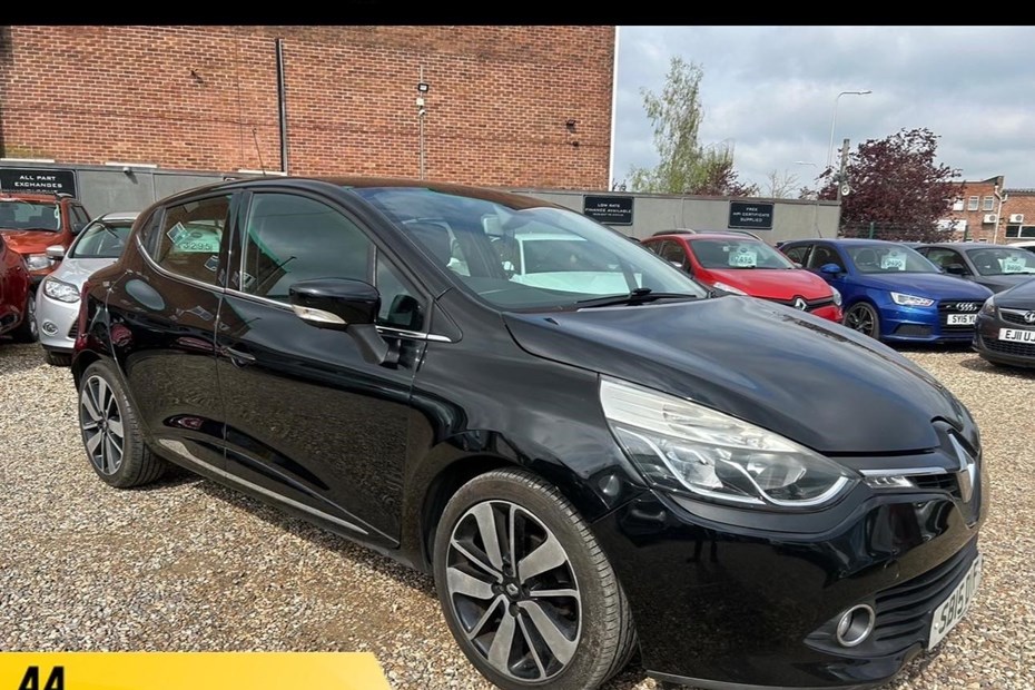 Renault Clio Hatchback (12-19) 1.5 dCi (90bhp) Dynamique S MediaNav 5d EDC For Sale - Large Motor Company, Newbury