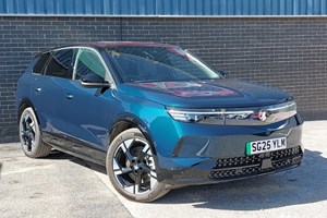Vauxhall Grandland Electric SUV (24 on) 157kW Ultimate 73kWh 5dr Auto For Sale - Arnold Clark Vauxhall (Morecambe), Morecambe