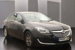 Vauxhall Insignia Hatchback (09-17) 2.0 CDTi (140bhp) ecoFLEX Design Nav 5d For Sale - Cavectra Centre, Grays