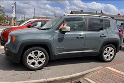 Jeep Renegade (15 on) 1.4 Multiair Limited 5d DDCT For Sale - Catalina Of Stanningley, Stanningley