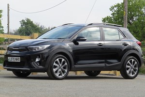 Kia Stonic SUV (17 on) 2 1.0 T-GDi 118bhp ISG 5d For Sale - RobertsCarscouk, Flint