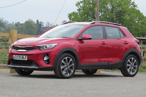 Kia Stonic SUV (17 on) 2 1.0 T-GDi 118bhp ISG 5d For Sale - RobertsCarscouk, Flint