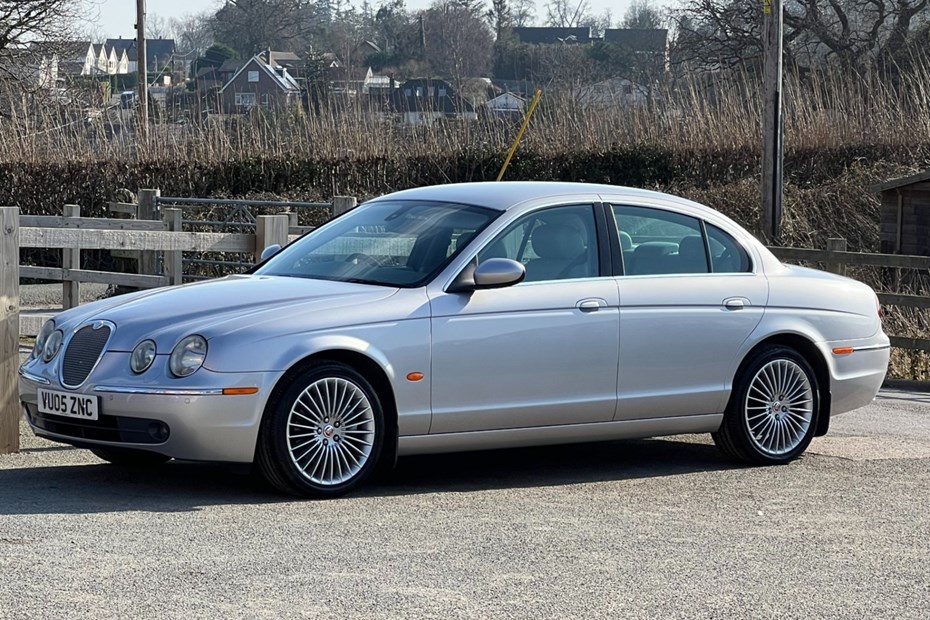Jaguar S-Type (99-07) 2.7d V6 SE 4d Auto For Sale - RobertsCarscouk, Flint