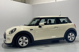 MINI Hatchback (14-24) One Classic Steptronic with double clutch auto 3d For Sale - HPL Motors Stockport, Stockport