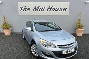 Vauxhall Astra Hatchback (09-15) 2.0 CDTi 16V ecoFLEX Elite 5d For Sale - Mill House Cars, Whitchurch