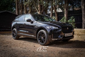 Jaguar F-Pace (16-24) Chequered Flag 2.0 Litre Turbocharged Diesel 180PS AWD auto 5d For Sale - Cars Of Essex Ltd, Waltham Abbey