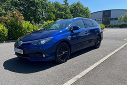 Toyota Auris Touring Sports (13-19) 1.8 Hybrid Design TSS 5d CVT For Sale - Urban Car Sales, Burgess Hill