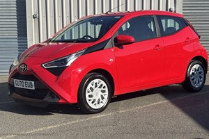 Toyota Aygo (14-22) X-Play (with Toyota Safety Sense) 1.0 VVT-i (05/2018 on) 5d For Sale - Hammond Cars Great Yarmouth, Great Yarmouth