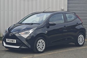 Toyota Aygo (14-22) X-Play (with Toyota Safety Sense) 1.0 VVT-i (05/2018 on) 5d For Sale - Hammond Cars Great Yarmouth, Great Yarmouth