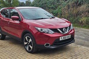 Nissan Qashqai (14-21) 1.2 DiG-T N-Connecta 5d For Sale - Highland Motors (Herts) Limited, Biggleswade