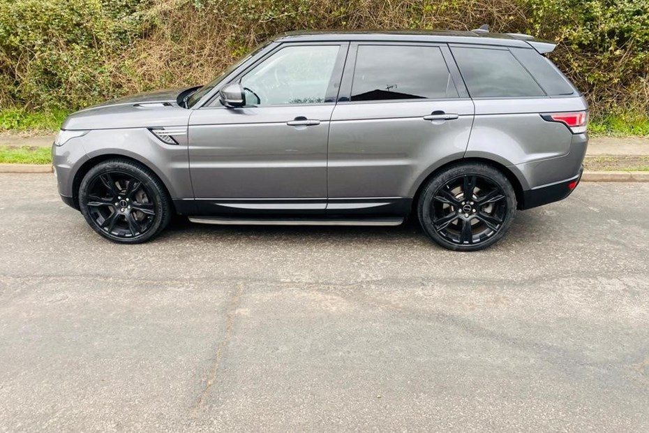 Land Rover Range Rover Sport (13-22) 3.0 SDV6 HSE 5d Auto For Sale - R And R Trade Cars Ltd, High Wycombe