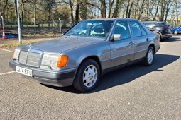 Mercedes-Benz E-Class Saloon (85-95) 300 E 4d Auto For Sale - Winkfields, Camberley