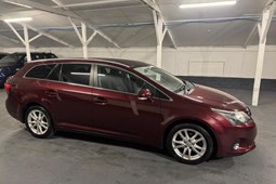 Toyota Avensis Tourer (09-15) 2.0 D-4D TR (11/11) 5d For Sale - R JAMES MOTORING LTD, Chelmsford