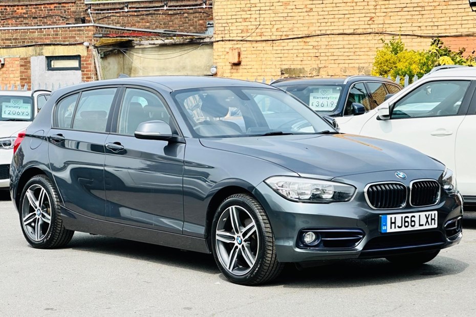 BMW 1-Series Hatchback (11-19) 118d Sport (Nav) (09/15-) 5d Step Auto For Sale - Smart Wheel Motors, Uxbridge