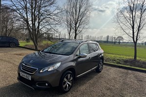 Peugeot 2008 (13-19) 1.6 e-HDi (115bhp) Allure 5d For Sale - Top1Cars LTD, Chelmsford