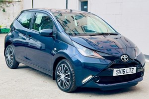 Toyota Aygo (14-22) 1.0 VVT-i X-Play 5d For Sale - AR Auto Sales Ltd, Edinburgh