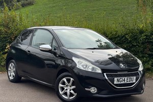 Peugeot 208 Hatchback (12-19) 1.2 VTi Style 3d For Sale - AMS Cars, Waltham Abbey