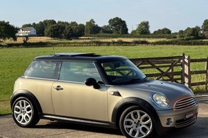 MINI Hatchback (06-13) 1.6 Cooper 3d Auto For Sale - Fieldhouse Car Sales, Meriden