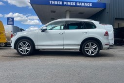 Volkswagen Touareg (10-18) 3.0 V6 TDI (245bhp) Altitude 5d Tip Auto For Sale - Three Pines Garage Limited, Bromyard