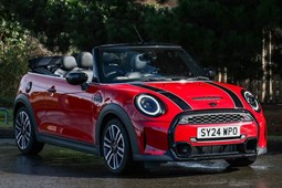 MINI Convertible (16-24) Cooper S Exclusive (Comfort Pack & Navigation Pack) Steptronic Sport with double clutch auto 2d For Sale - Arnold Clark Inverness MINI, Inverness