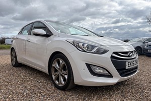 Hyundai i30 Hatchback (12-17) 1.6 CRDi Premium 5d For Sale - Ganine Doyle Cars Ltd, Taunton