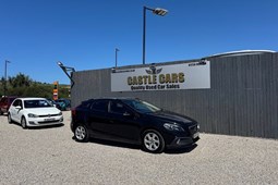 Volvo V40 Cross Country (13-19) D2 (120bhp) Cross Country Lux 5d For Sale - Castle Cars, Ludgvan